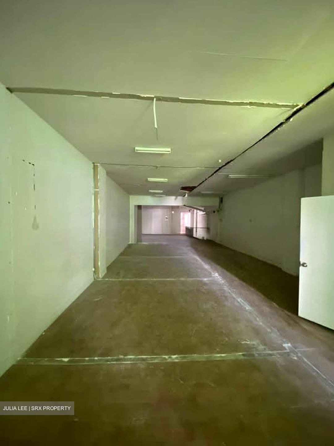 Petain Rd/ Tyrwhitt Road Conservation Area (D8), Retail #590220111